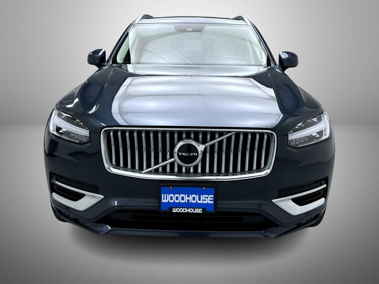 Used 2020 Volvo XC90 T6 Inscription w/ Protection Package Premier AWD/4WD image 2