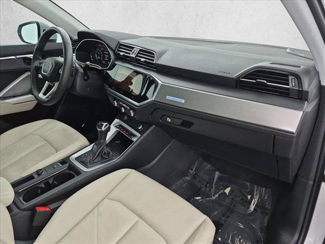 Used 2025 Audi Q3 2.0T Premium Plus w/ Premium Plus Package AWD/4WD image 26