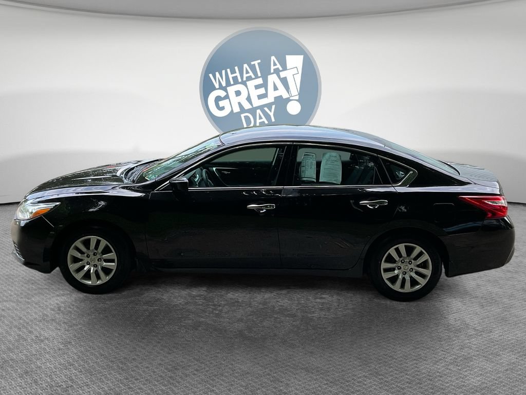 Used 2017 Nissan Altima 2.5 S w/ Power Driver Seat Package FWD image 7