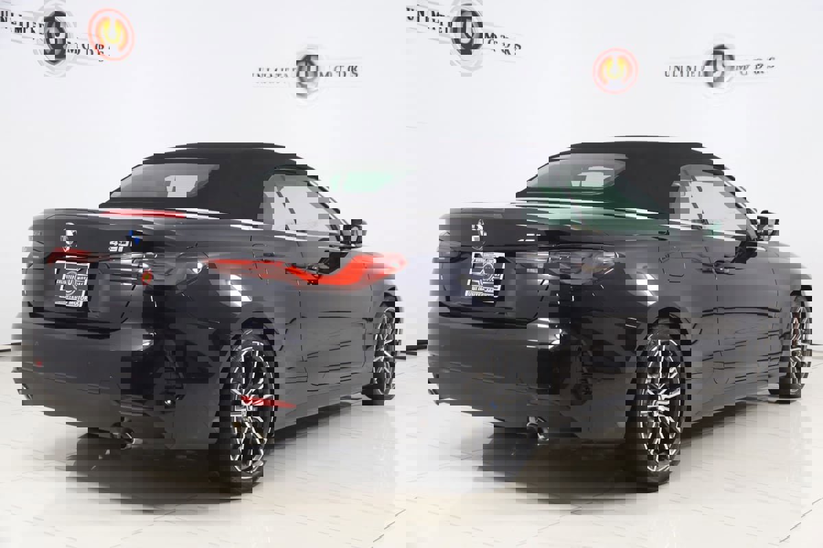 Used 2023 BMW 430i xDrive Convertible w/ Premium Package image 3