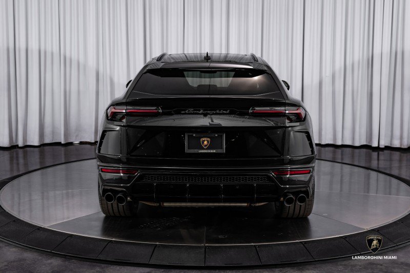 Used 2019 Lamborghini Urus image 15