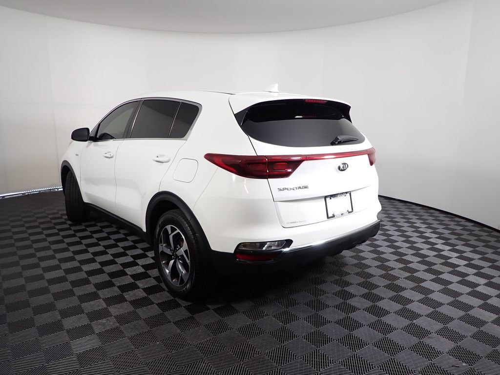 Used 2020 Kia Sportage LX image 12