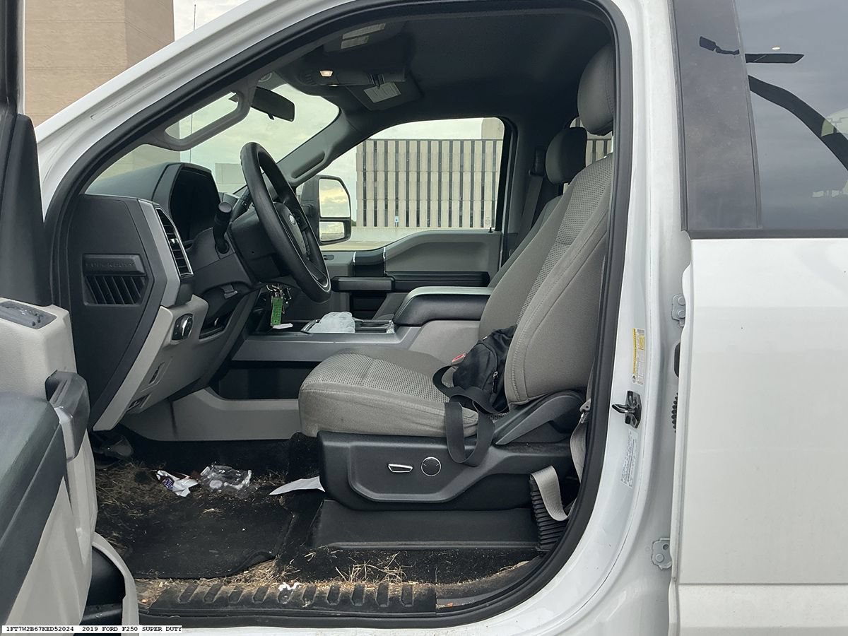 Used 2019 Ford F250 XLT w/ XLT Value Package AWD/4WD image 8