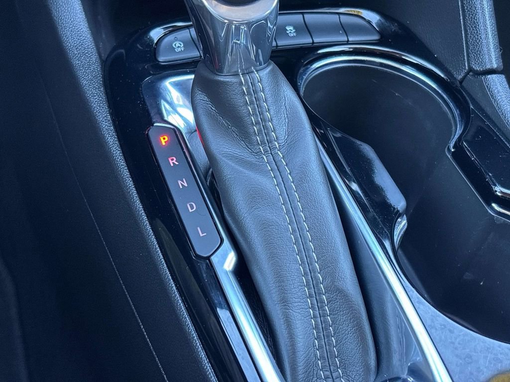 Used 2024 Buick Encore GX Avenir w/ Avenir Convenience Package image 26