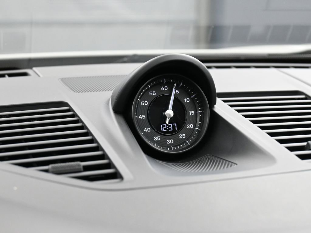 Certified 2022 Porsche 911 Carrera 4 GTS image 20