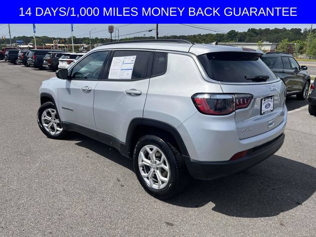 Used 2024 Jeep Compass Latitude AWD/4WD image 5