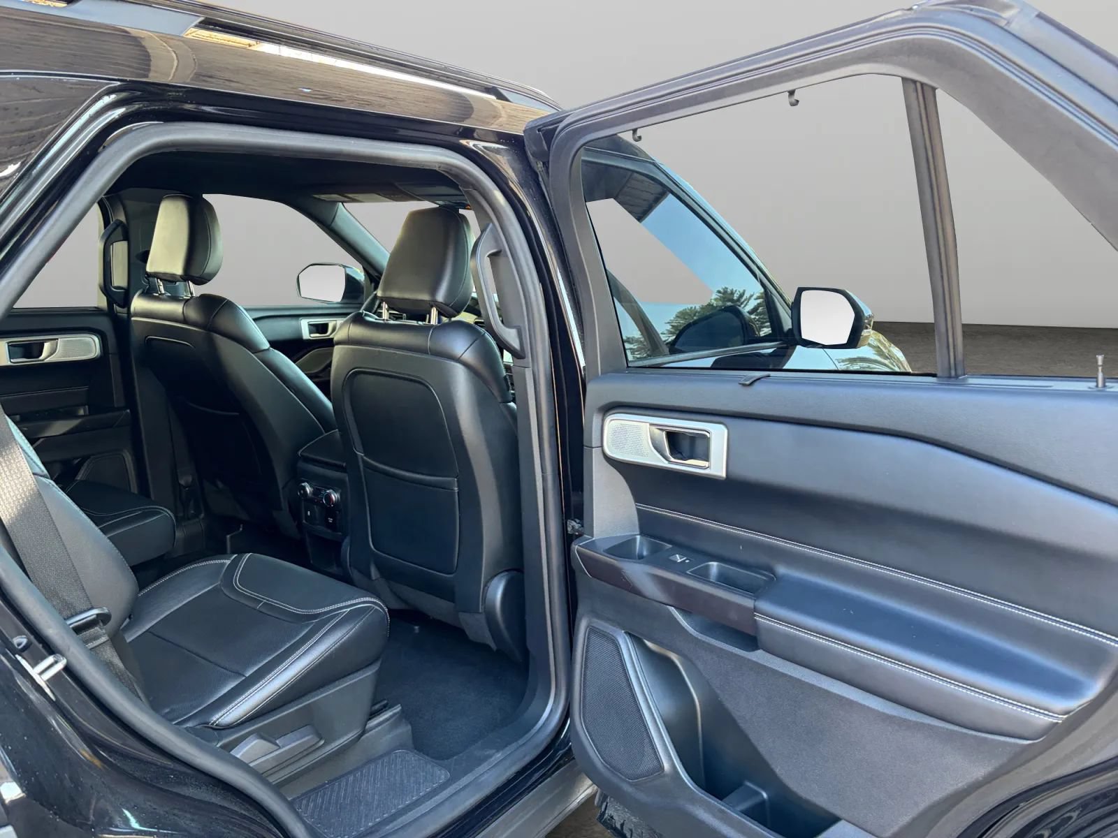 Used 2020 Ford Explorer ST w/ ST Street Pack AWD/4WD image 16
