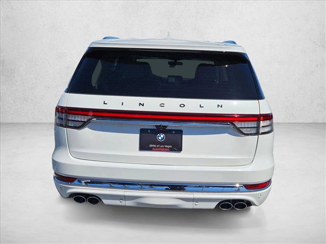 Used 2022 Lincoln Aviator Black Label w/ Class IV Trailer Tow Package image 7