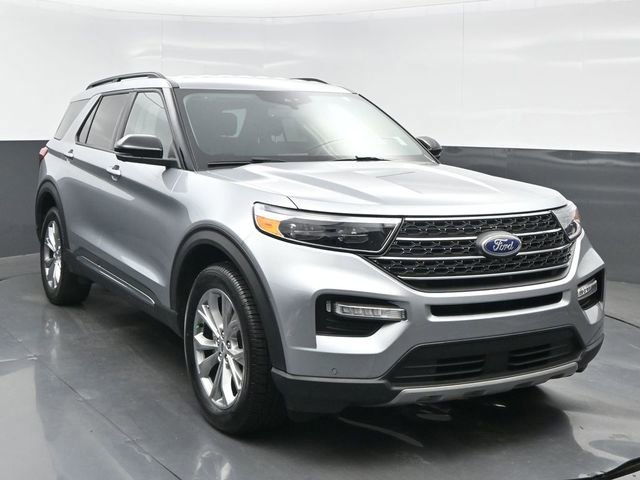 Used 2023 Ford Explorer XLT w/ Equipment Group 202A AWD/4WD image 8