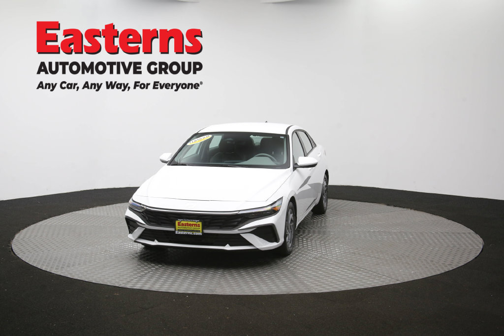Used 2026 Hyundai Elantra Hybrid FWD image 55
