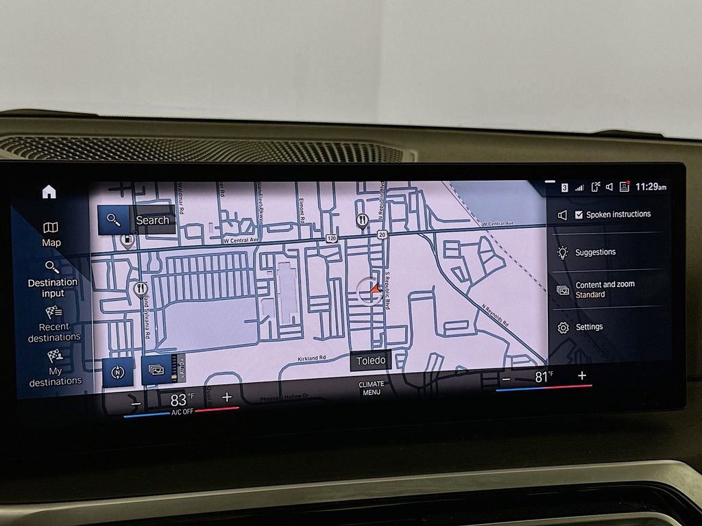 Used 2024 BMW 330i xDrive Sedan w/ Premium Package image 17