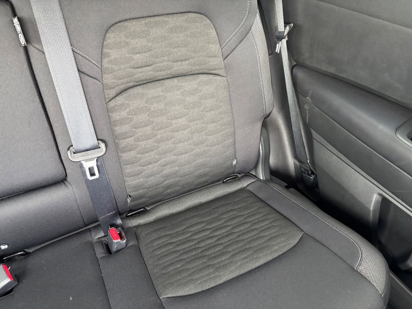 Used 2025 Nissan Pathfinder SV image 40