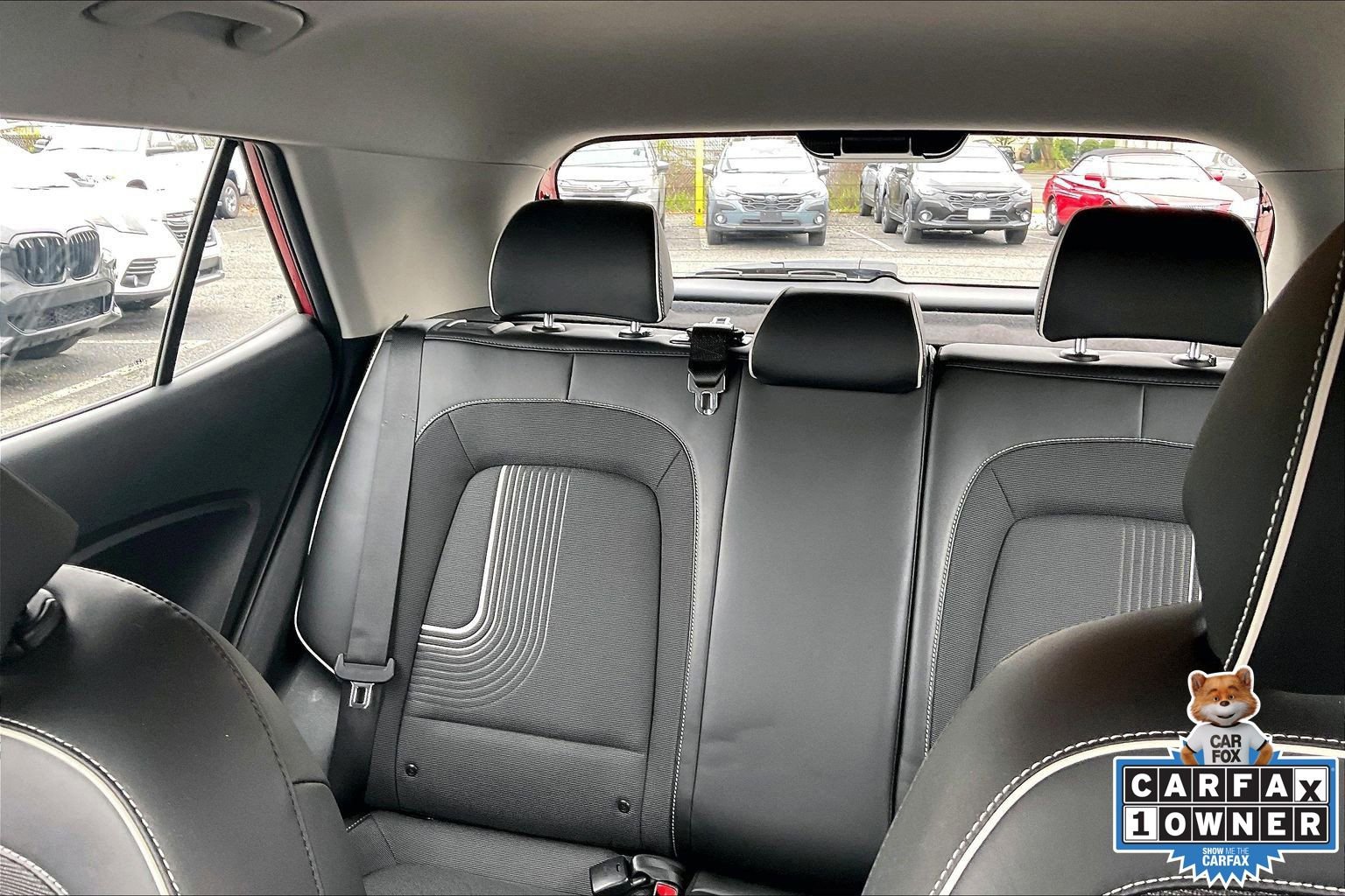 Used 2022 Hyundai Venue Limited w/ Cargo Package FWD image 33
