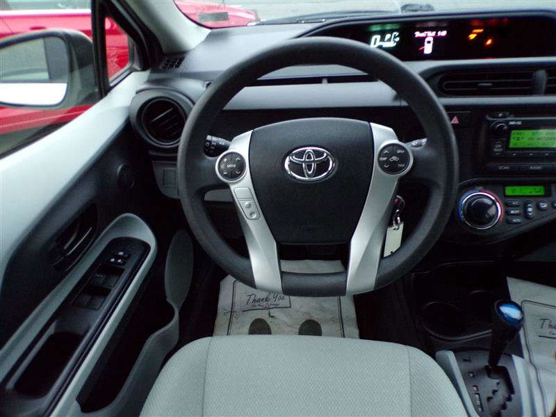 Used 2014 Toyota Prius C One image 31