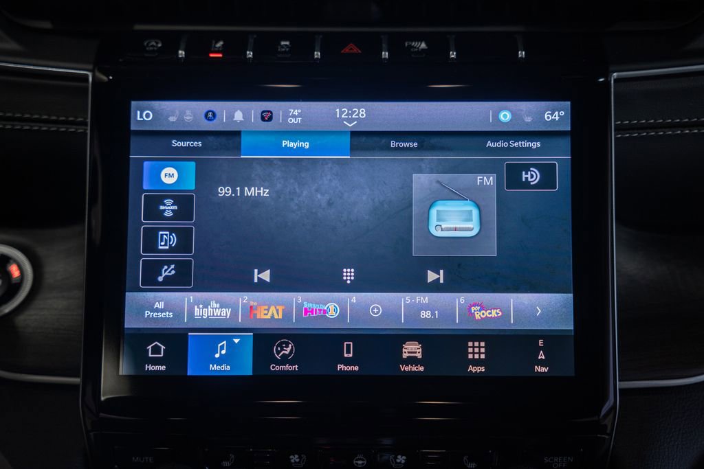 New 2025 Jeep Grand Cherokee L Limited w/ Luxury Tech Group II image 22