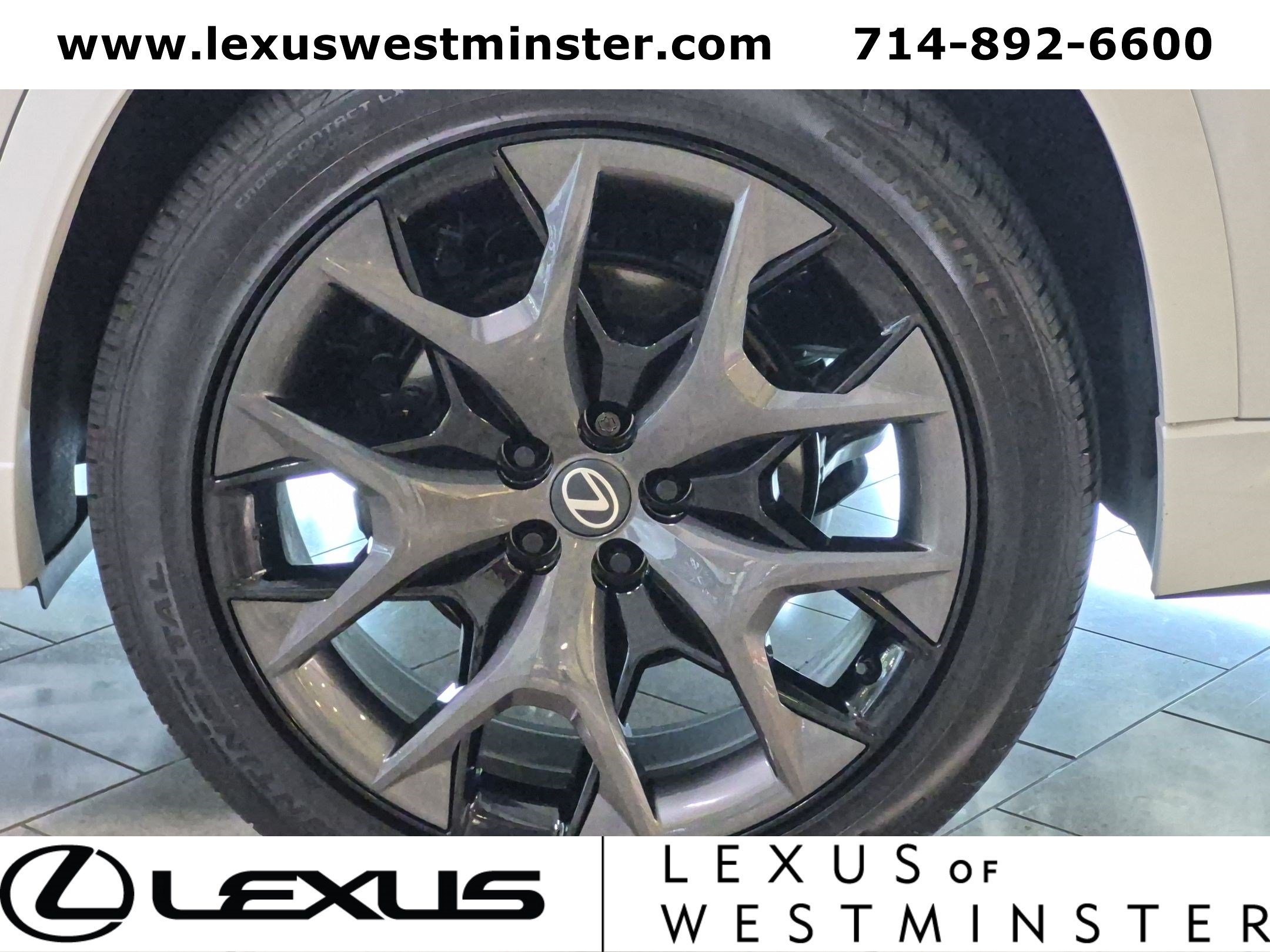 New 2026 Lexus TX 500h AWD w/ Technology Package image 9