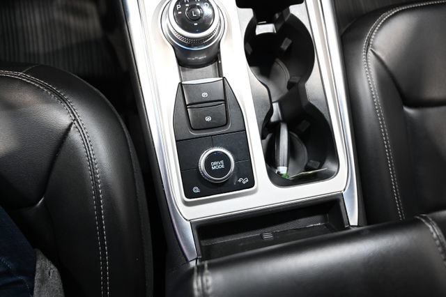 Used 2022 Ford Explorer XLT w/ Equipment Group 202A AWD/4WD image 21