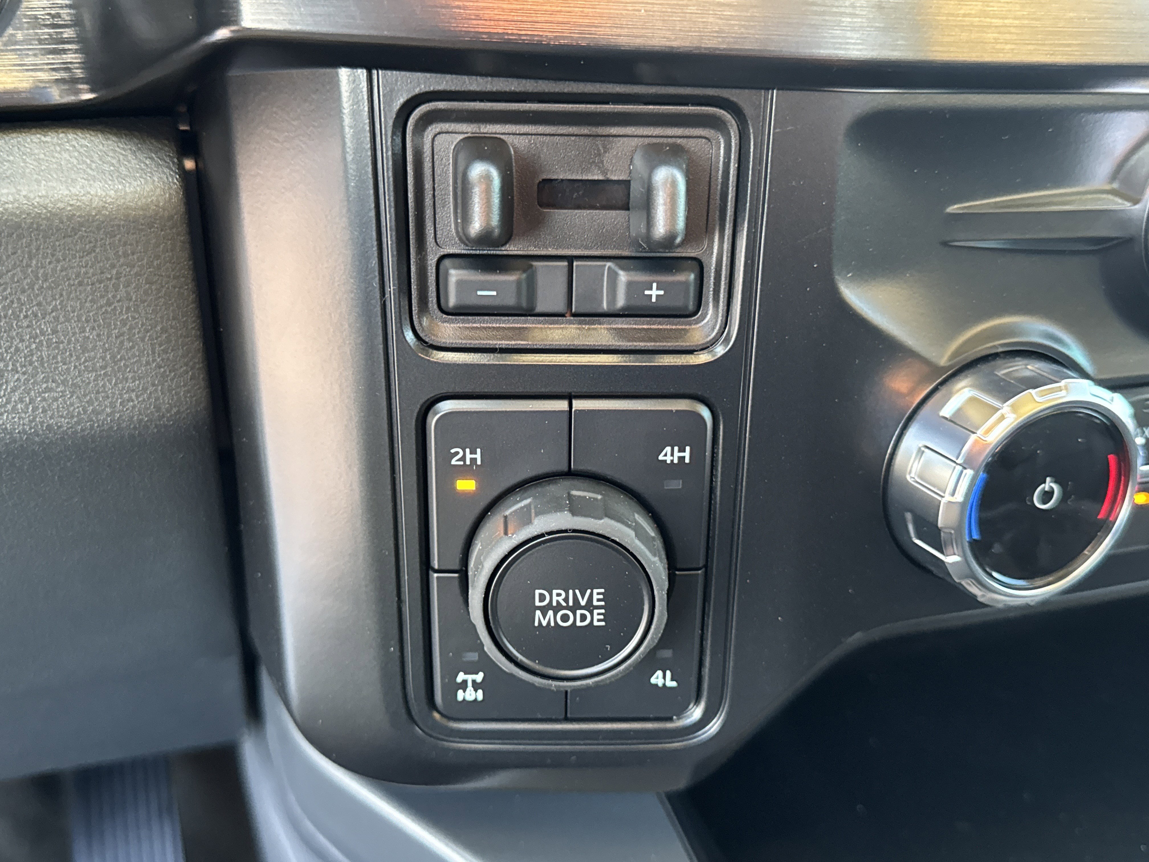 New 2026 Ford F250 4x4 Crew Cab Super Duty image 30