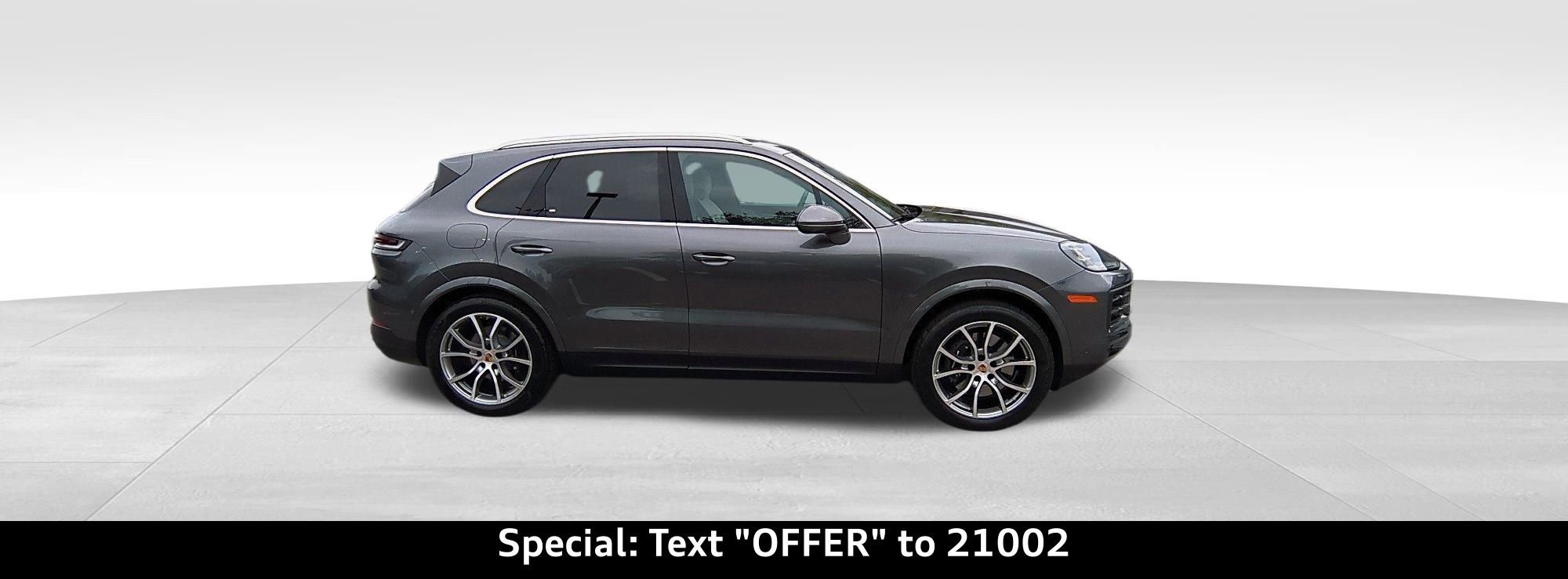 Used 2025 Porsche Cayenne image 41