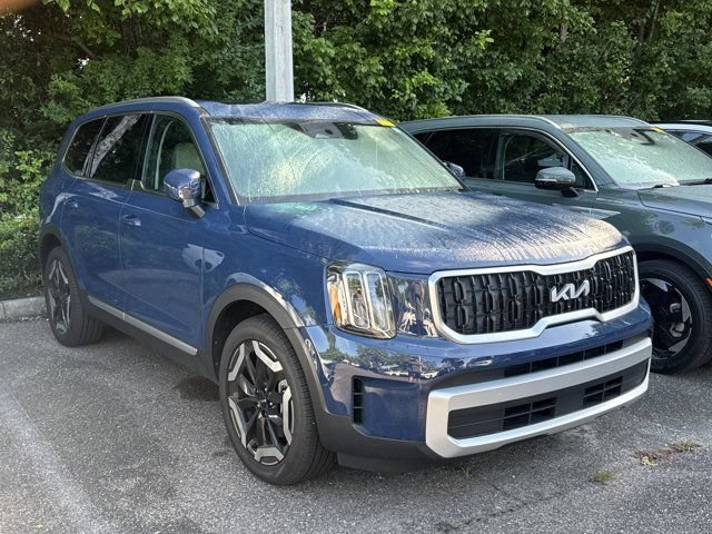 Used 2025 Kia Telluride EX FWD image 1