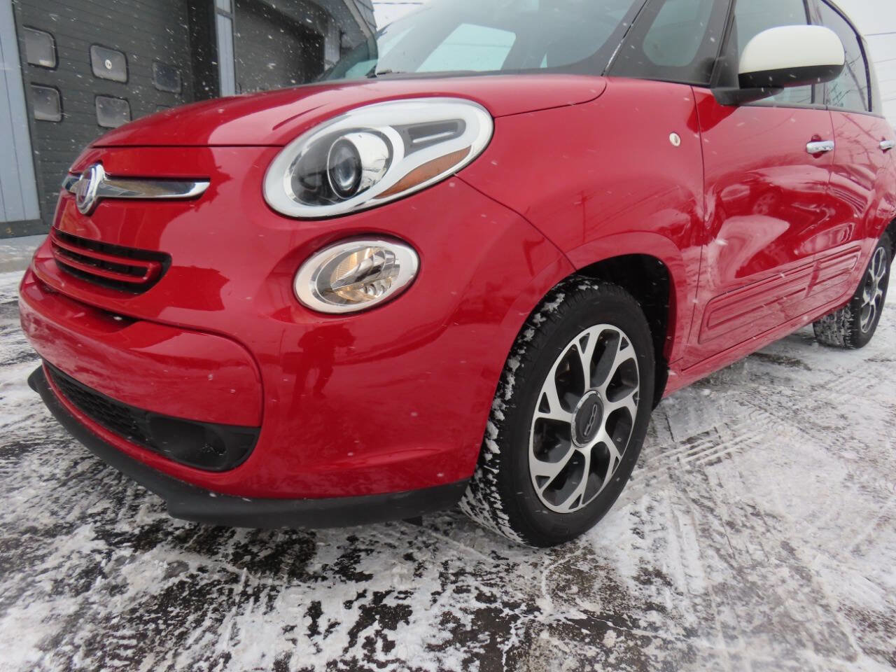 Used 2014 FIAT 500L Easy w/ Popular Equipment Group image 31
