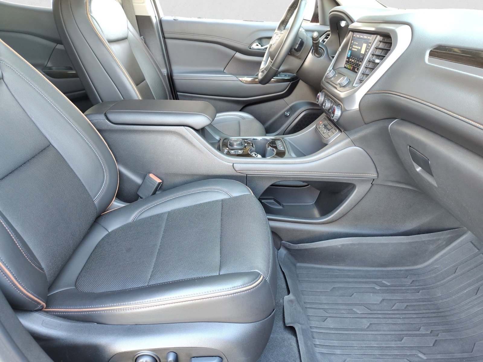 Used 2023 GMC Acadia AT4 w/ Preferred Package AWD/4WD image 21