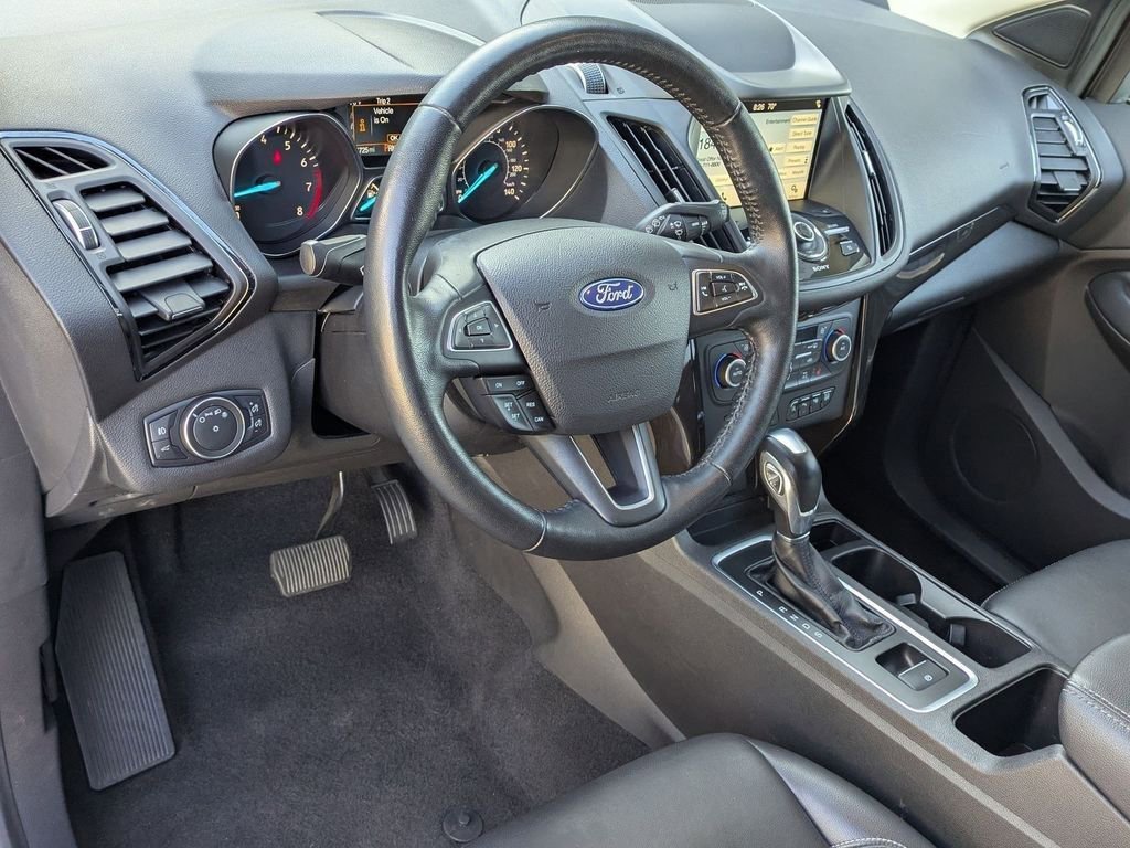 Used 2019 Ford Escape Titanium image 5