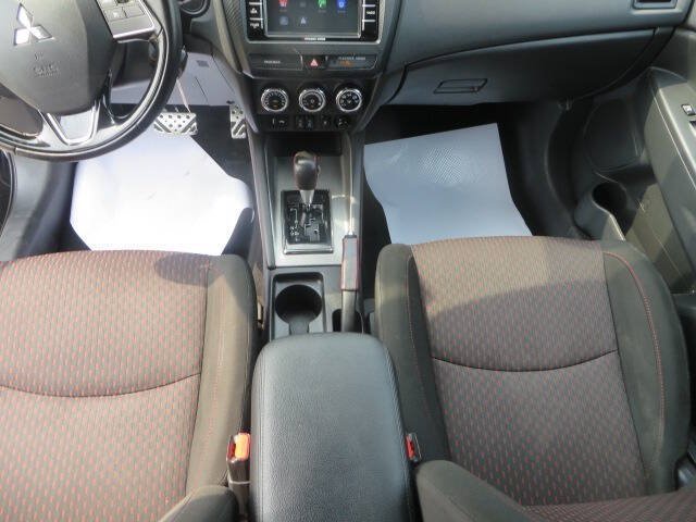 Used 2018 Mitsubishi Outlander Sport ES AWD/4WD image 16