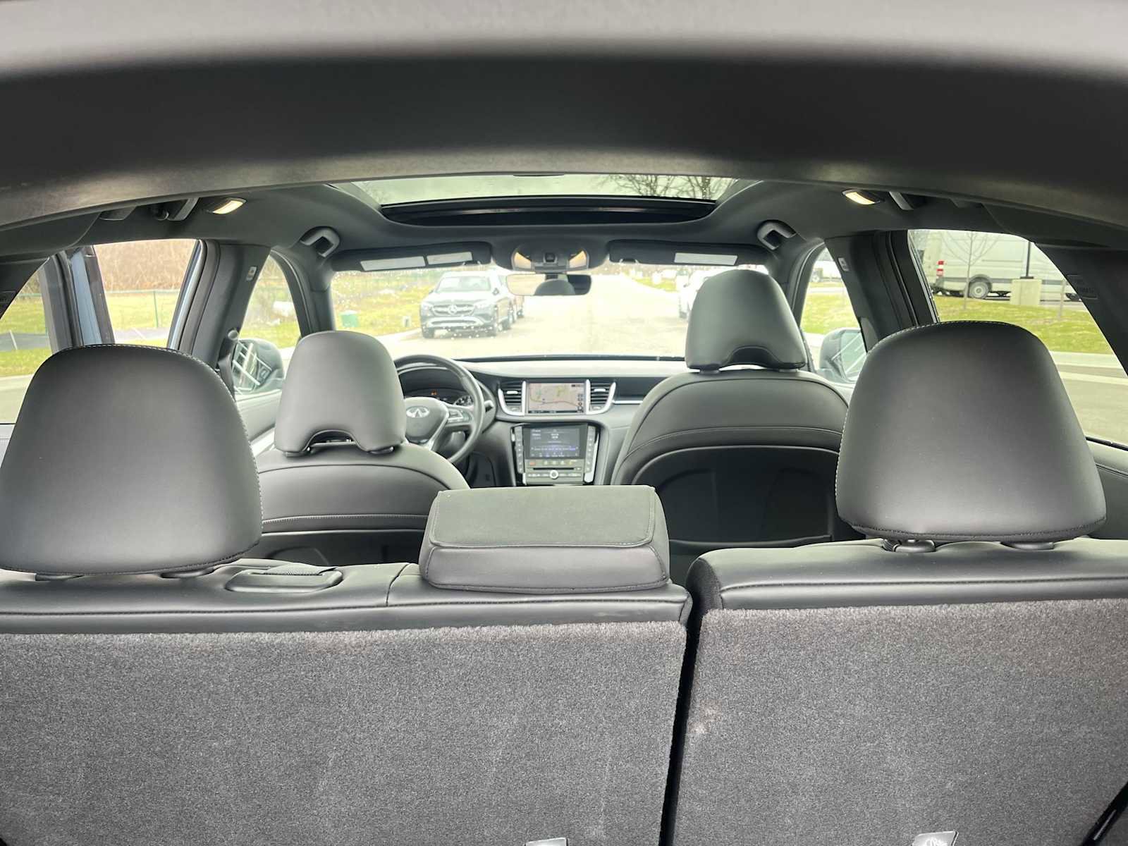 Used 2023 INFINITI QX50 Sport image 13