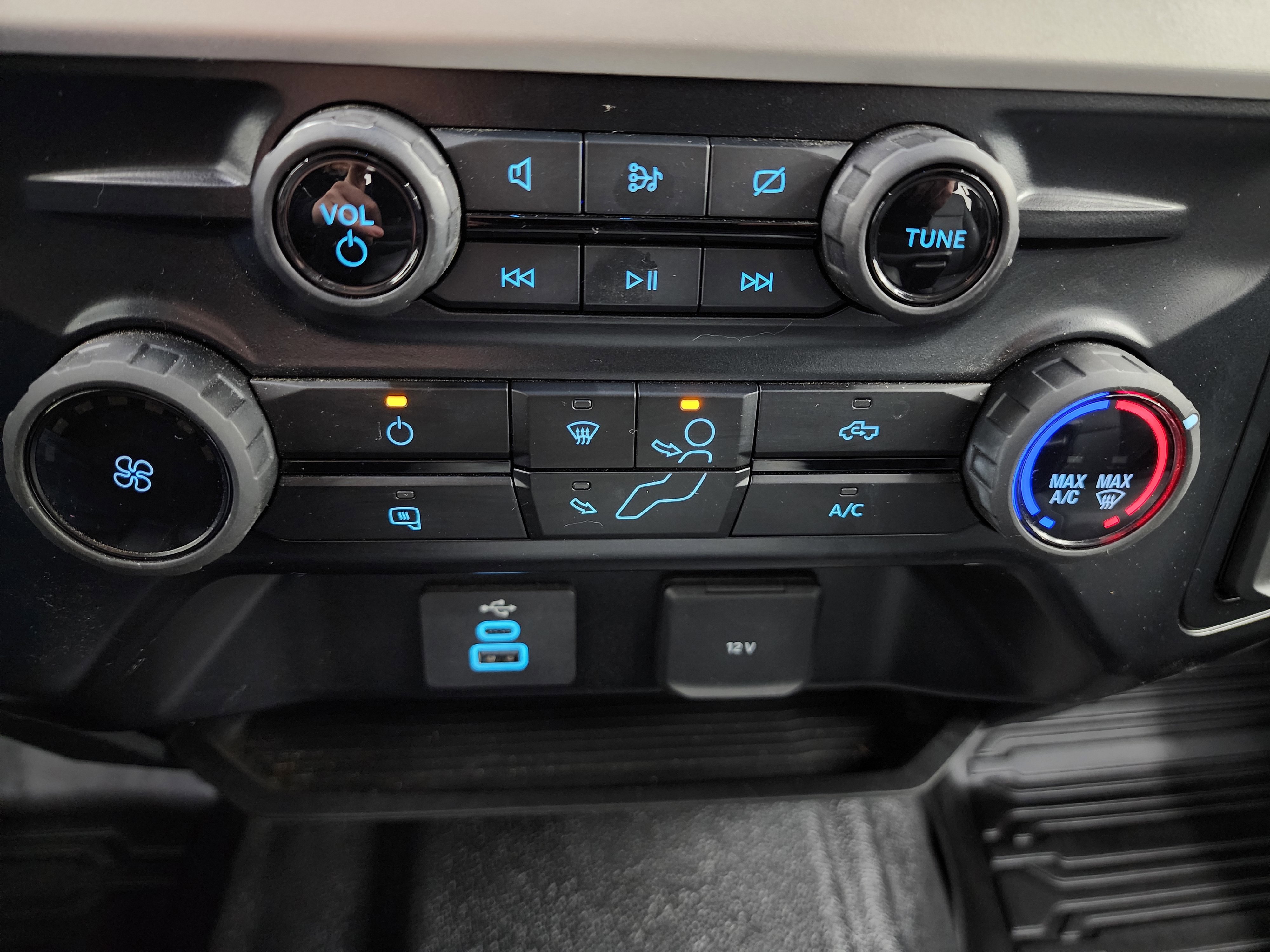 Used 2024 Ford F350 XL w/ FX4 Off-Road Package image 42