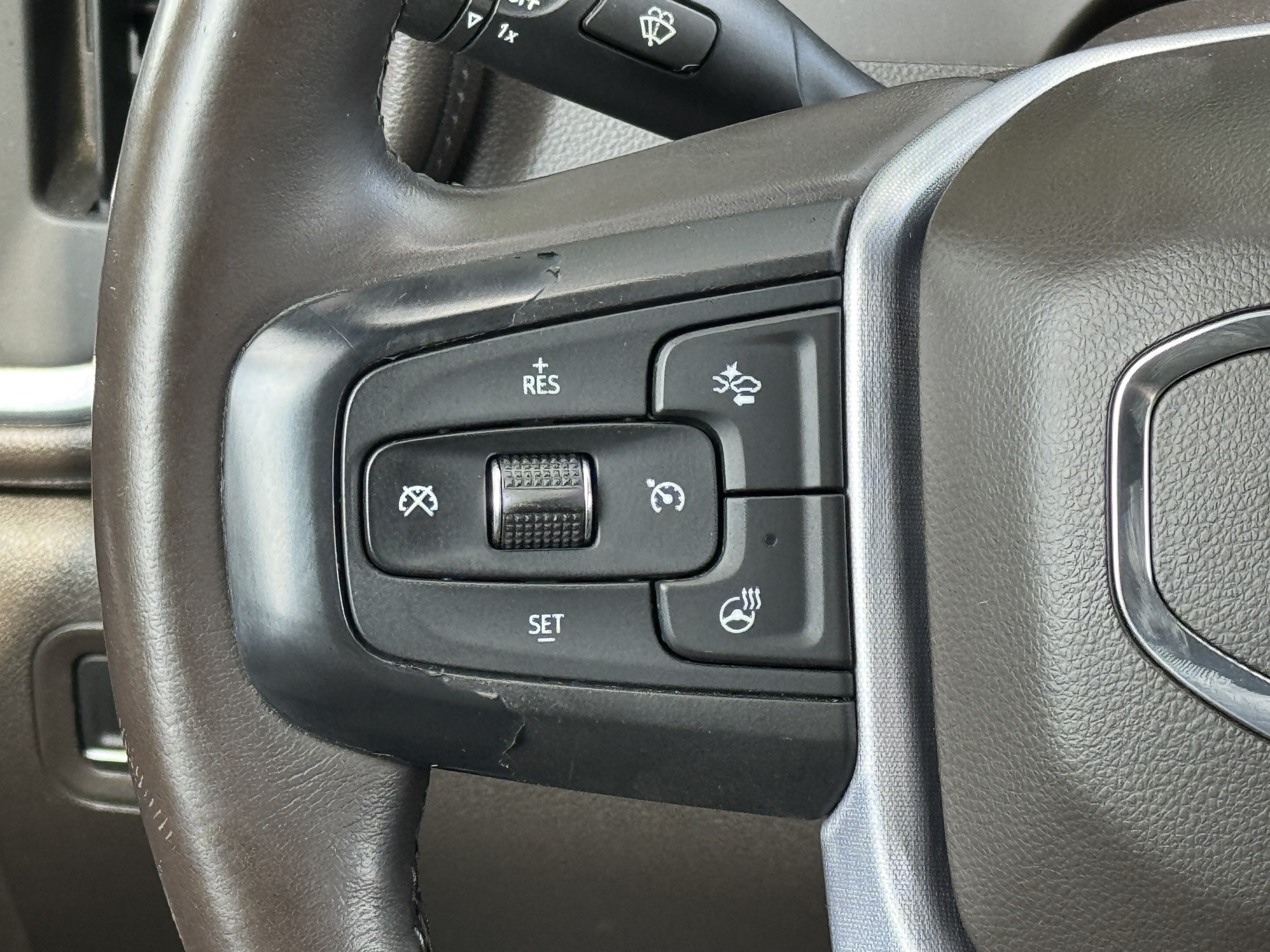 Used 2020 GMC Sierra 1500 SLT w/ SLT Premium Plus Package AWD/4WD image 34