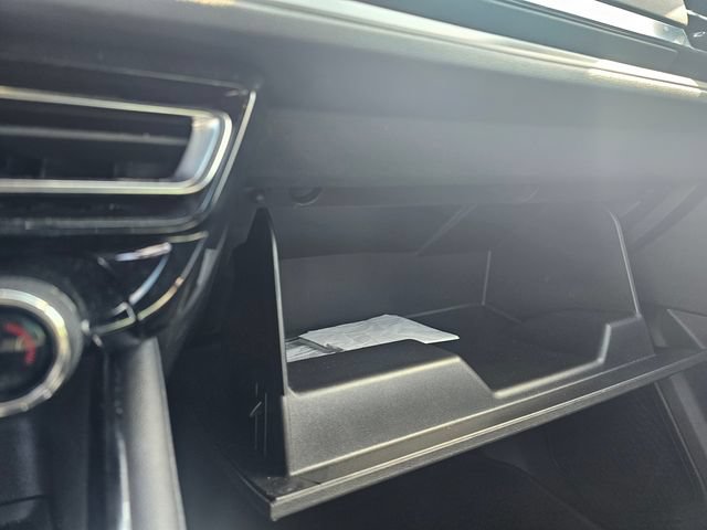 Used 2025 Chevrolet Traverse LT FWD image 21