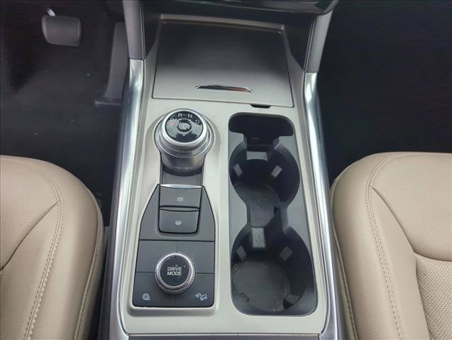Used 2022 Ford Explorer Limited AWD/4WD image 16
