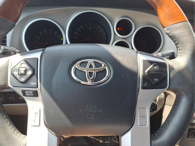 Used 2016 Toyota Sequoia Platinum AWD/4WD image 27