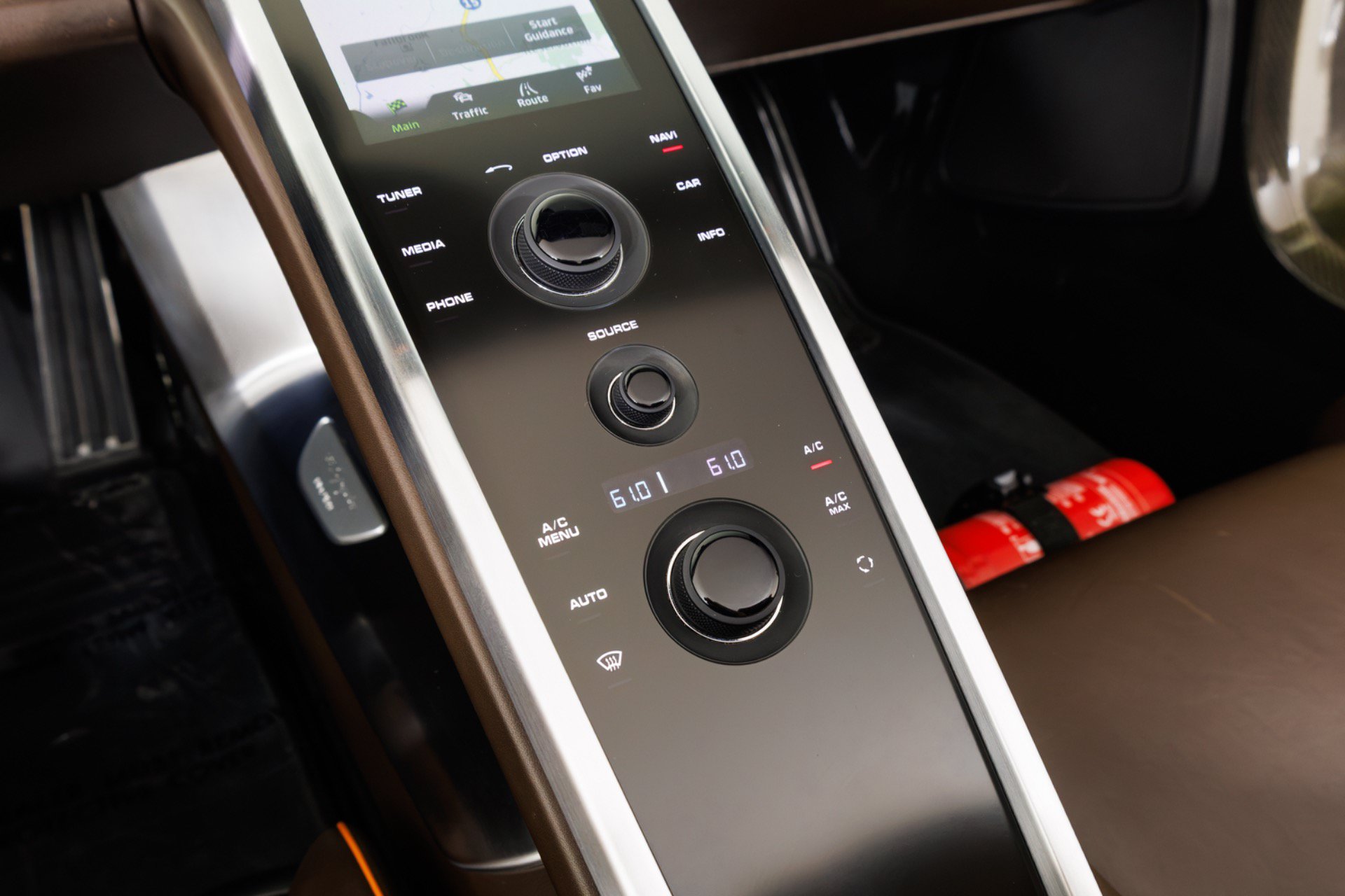 Used 2015 Porsche 918 Spyder AWD/4WD image 26