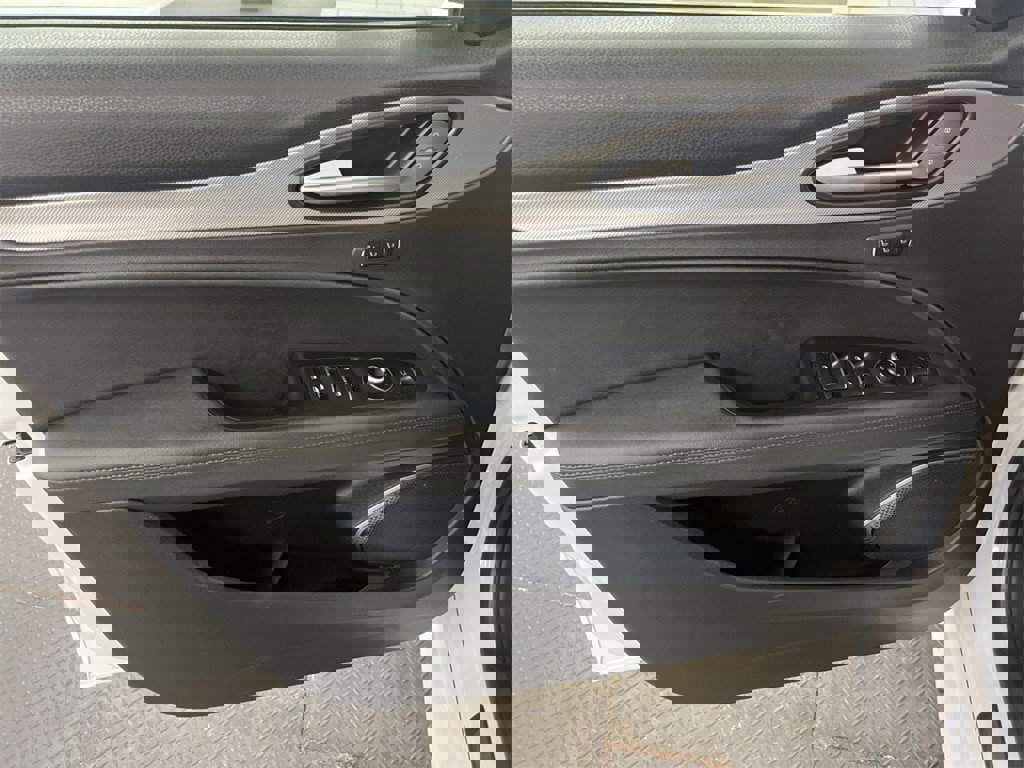 Used 2022 Alfa Romeo Stelvio Veloce image 13