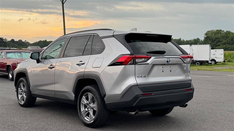 Used 2022 Toyota RAV4 XLE w/ Convenience Package AWD/4WD image 11