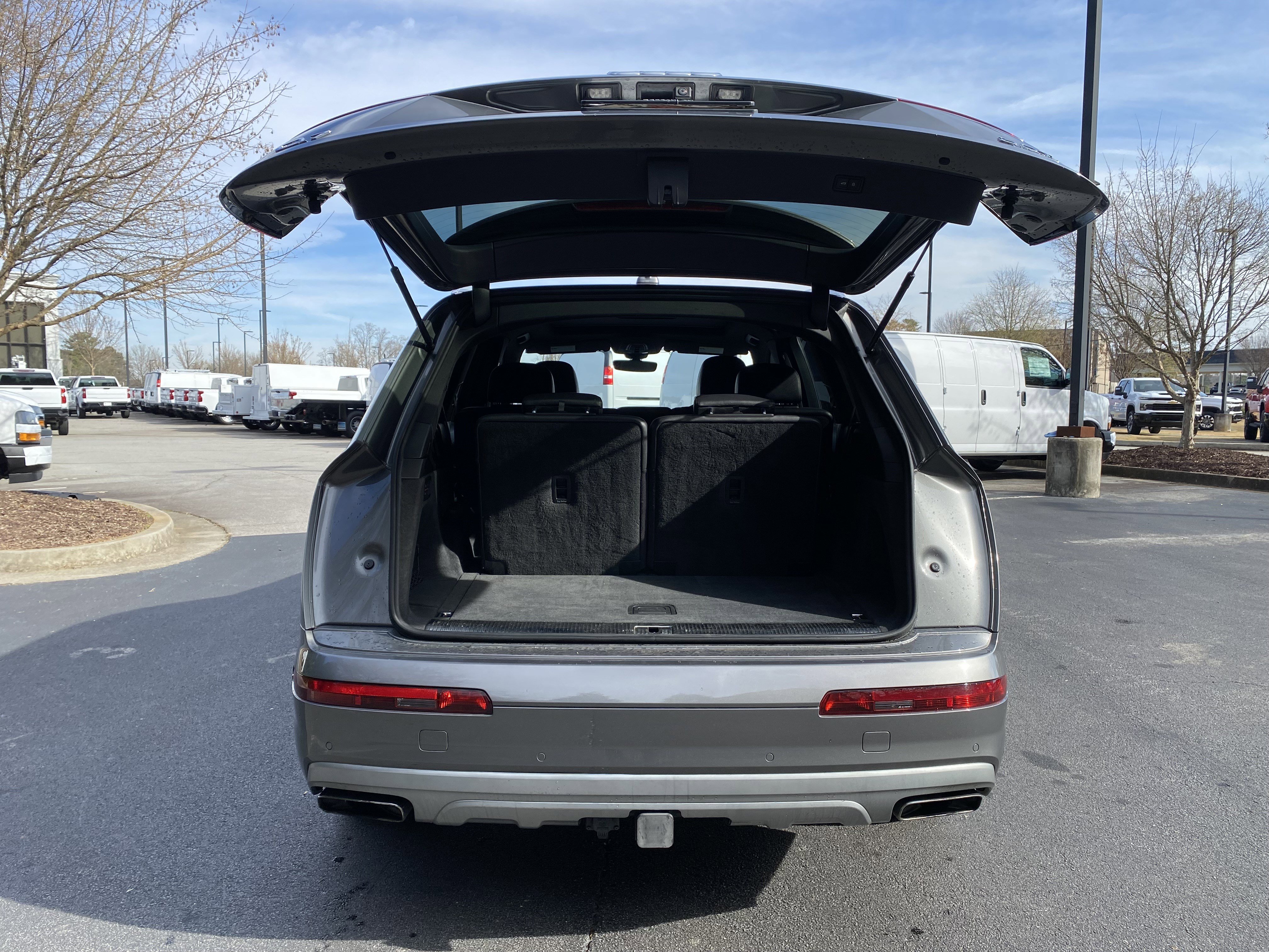 Used 2017 Audi Q7 3.0T Premium Plus w/ Premium Plus Package image 11