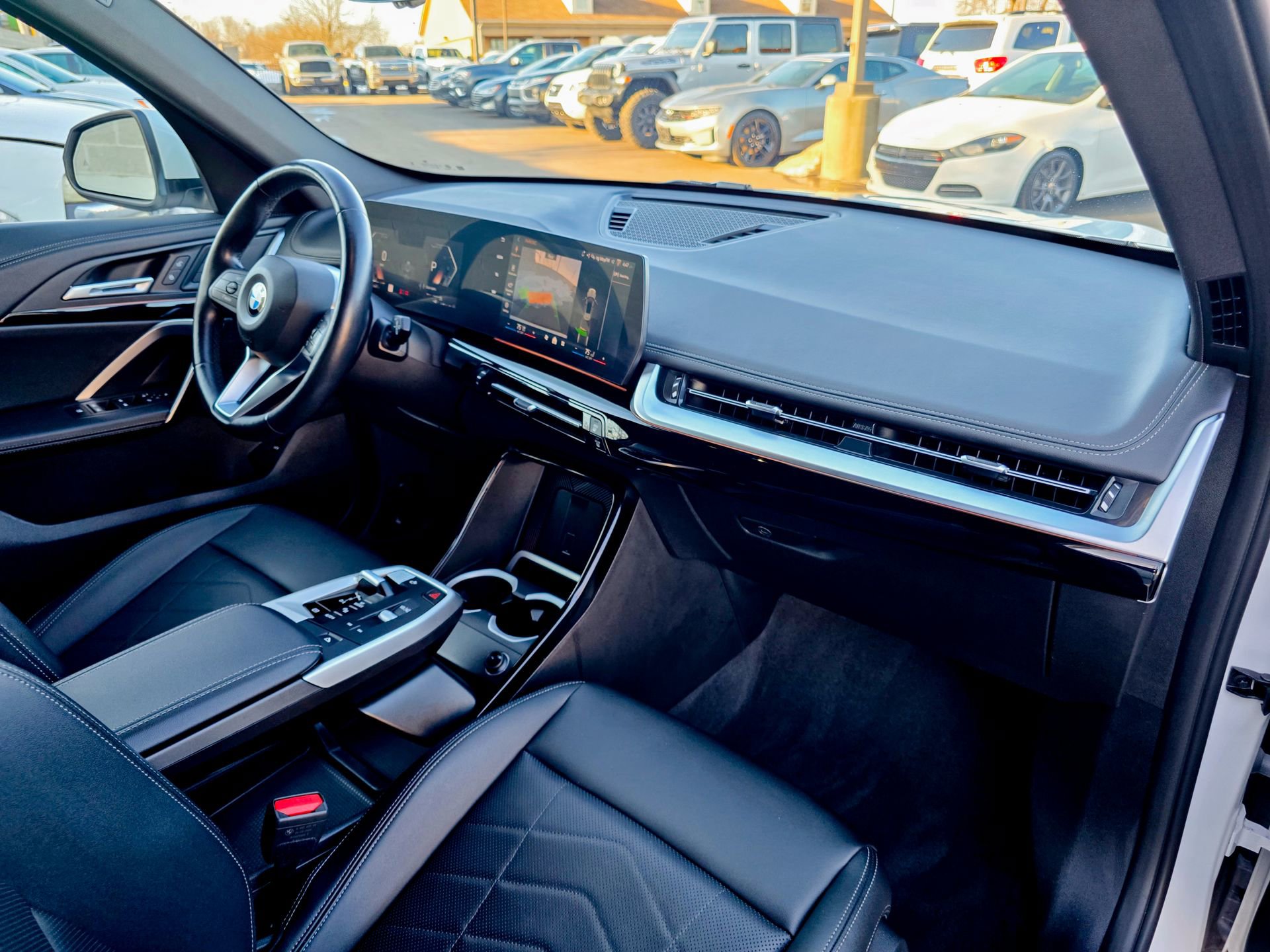 Used 2025 BMW X1 xDrive28i image 5