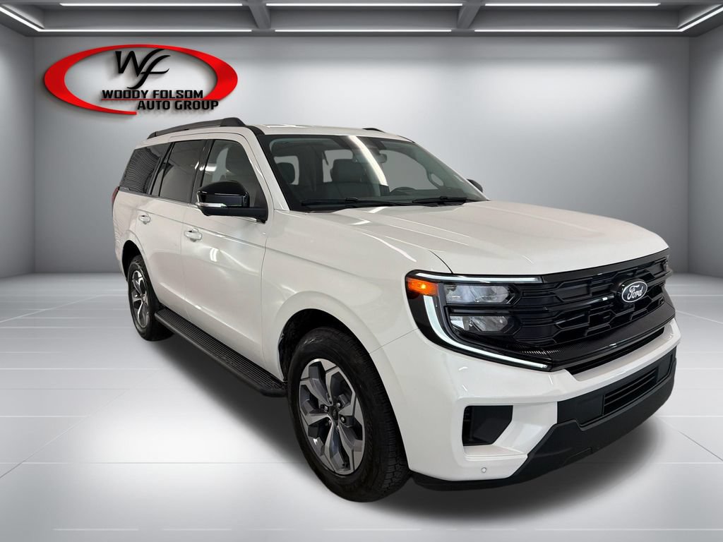 New 2027 Ford Expedition Active AWD/4WD image 3