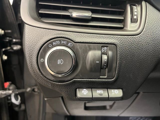 Used 2020 Buick Envision Premium w/ Driver Confidence Package image 15