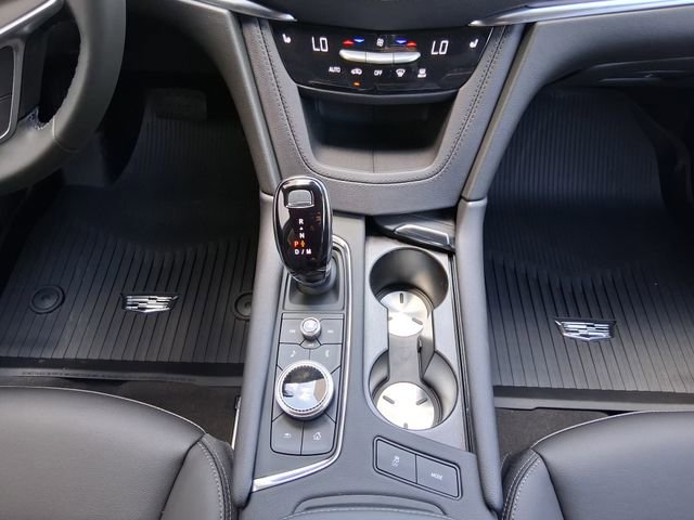 New 2026 Cadillac XT5 Luxury image 14