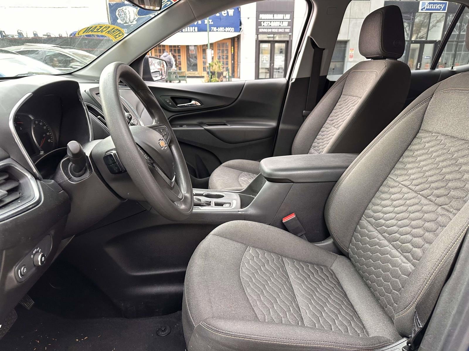 Used 2021 Chevrolet Equinox LT image 12