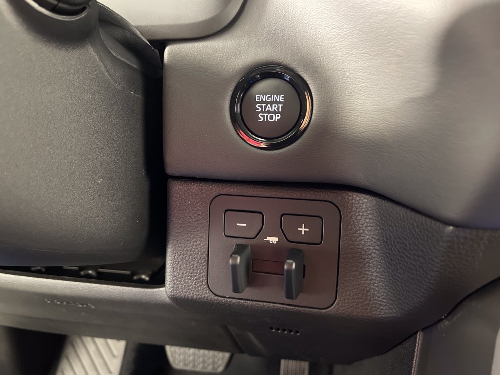 New 2026 Toyota Tundra Platinum AWD/4WD image 30