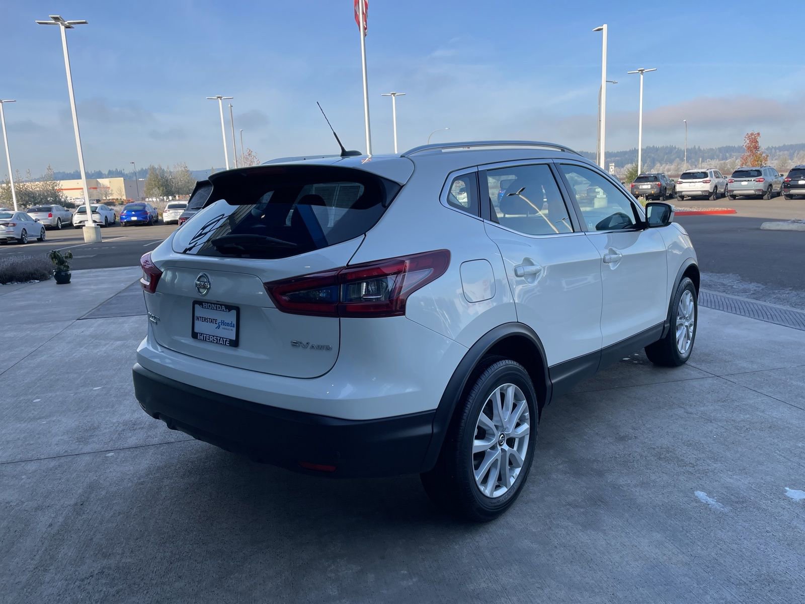 Used 2022 Nissan Rogue Sport SV image 5
