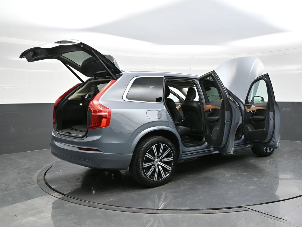 Used 2023 Volvo XC90 B6 Core w/ Climate Package image 40