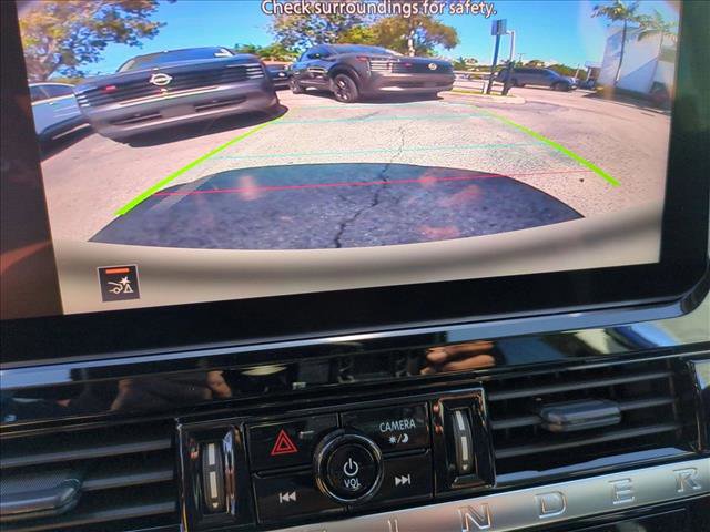New 2026 Nissan Pathfinder SV image 12