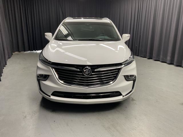 Used 2024 Buick Enclave Essence w/ Experience Buick Package FWD image 9