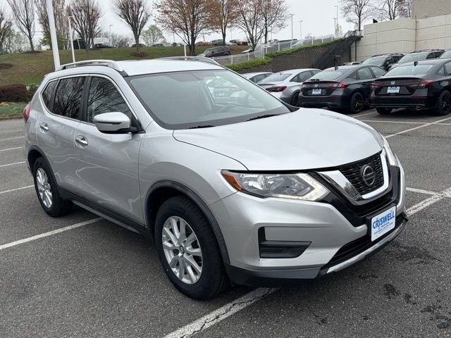 Used 2018 Nissan Rogue SV image 2