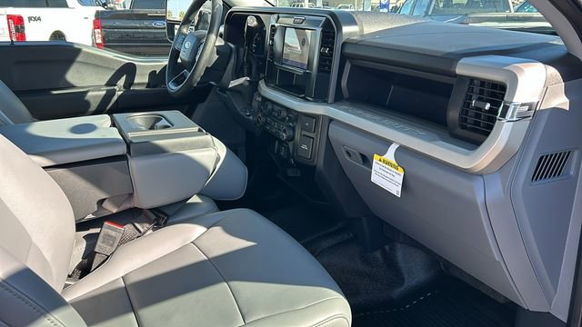 New 2025 Ford F550 2WD SuperCab Super Duty image 21